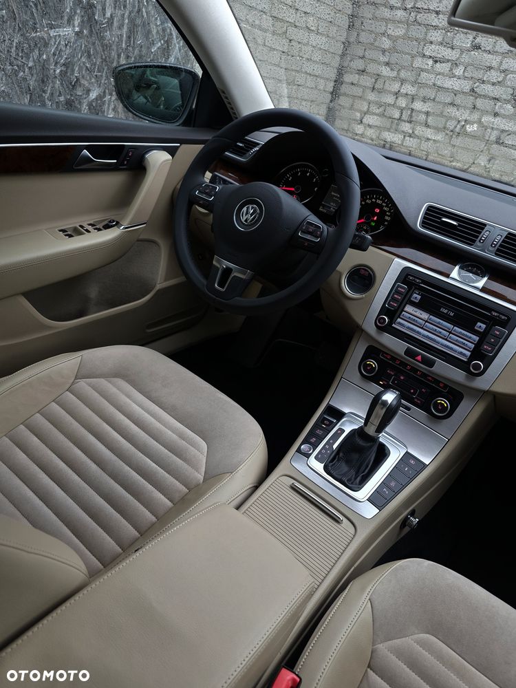 Volkswagen Passat - 7