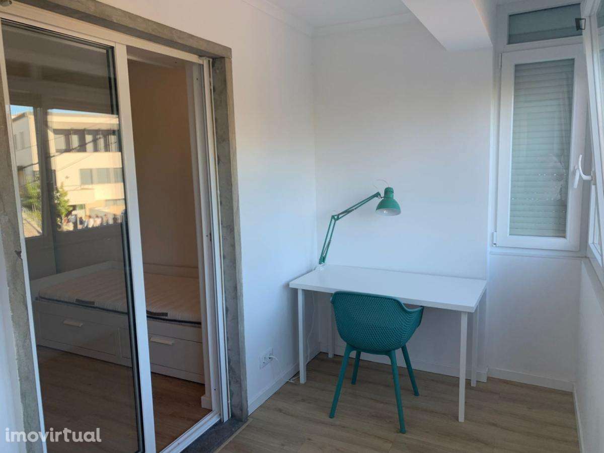Quarto - localizado em Oeiras Lisbon - Grande imagem: 3/11