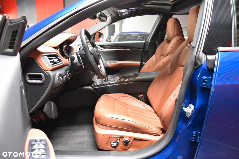Maserati Ghibli MHEV GT - 7