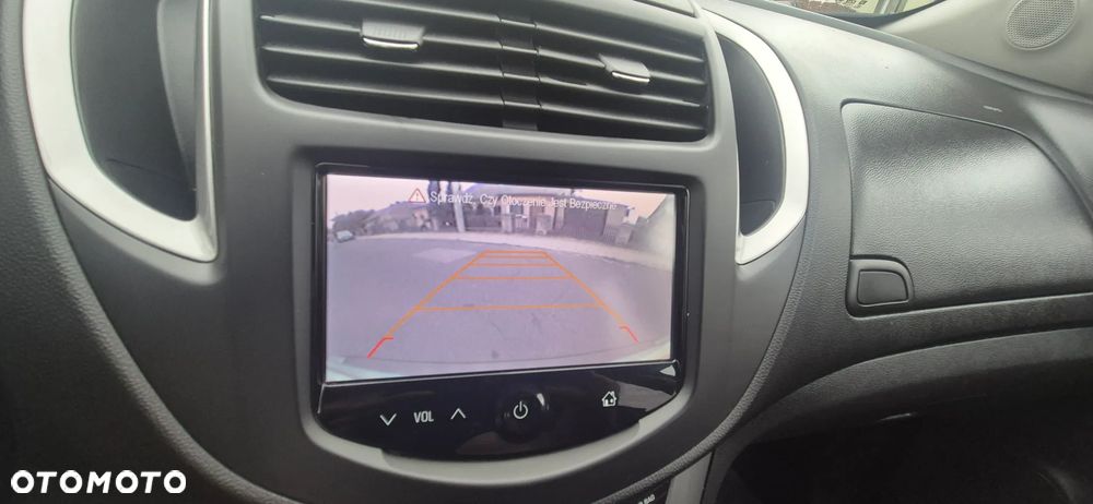 Chevrolet Trax 1.6 LS - 20