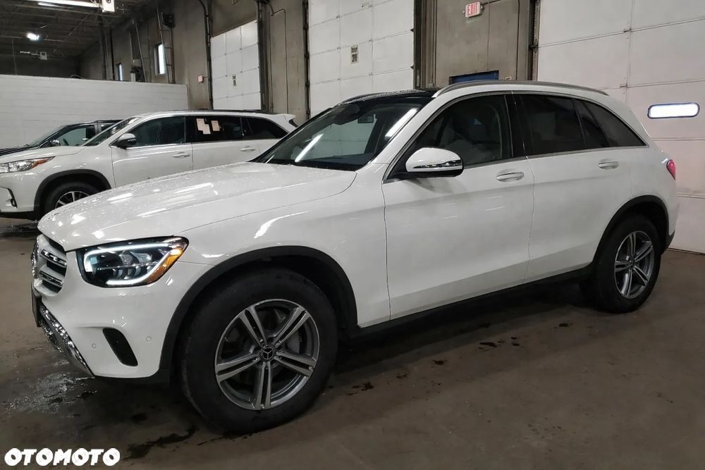 Mercedes-Benz GLC 300 4Matic 9G-TRONIC - 2
