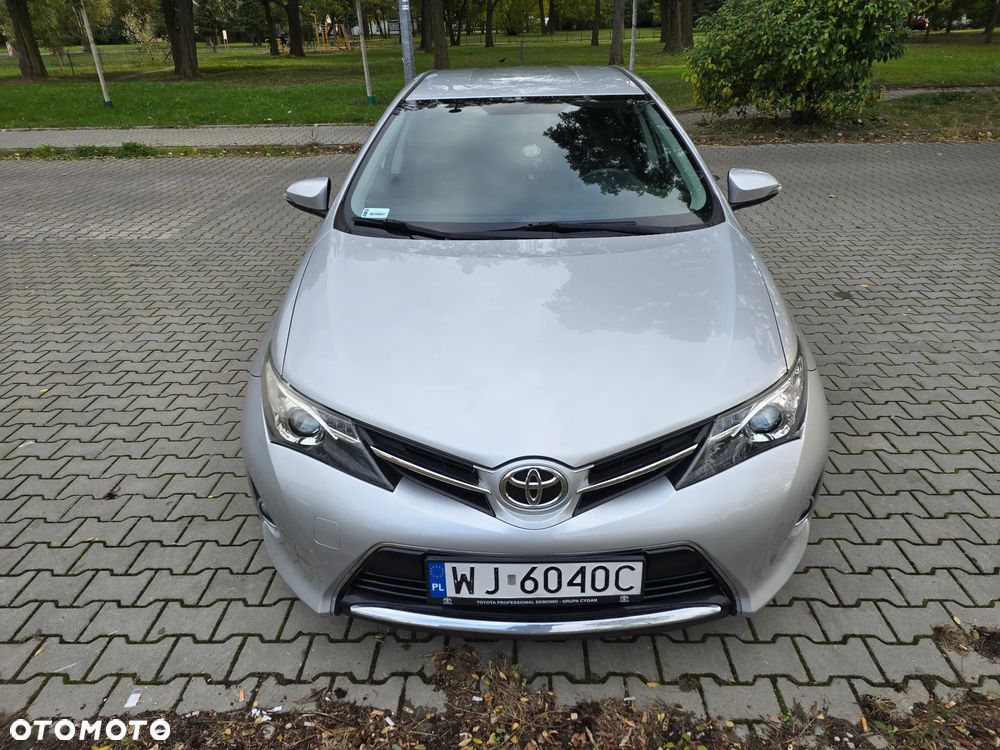 Toyota Auris - 1