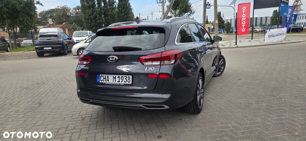 Hyundai i30 1.5 T-GDI 48V-Hybrid EDITION 30 - 11