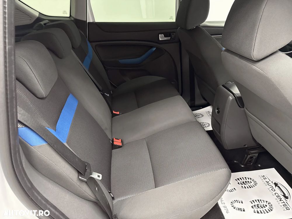 Ford Kuga 2.0 TDCi 2x4 Trend - 9