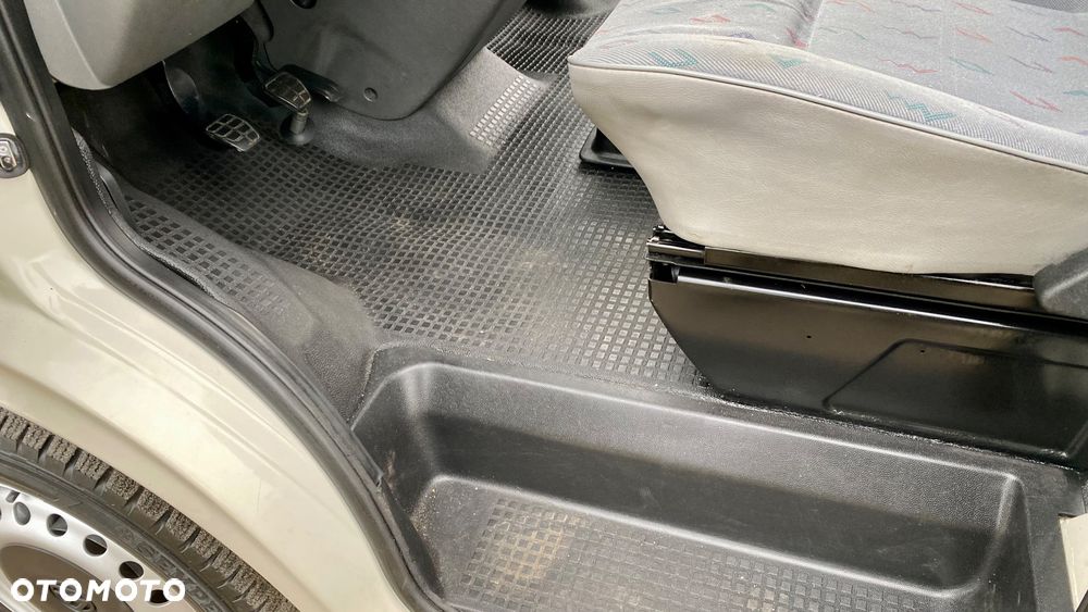 Volkswagen Transporter - 39