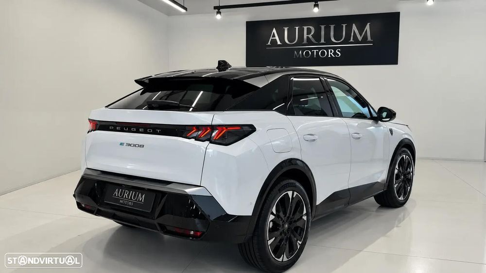Peugeot E-3008 73 kWh GT - 2