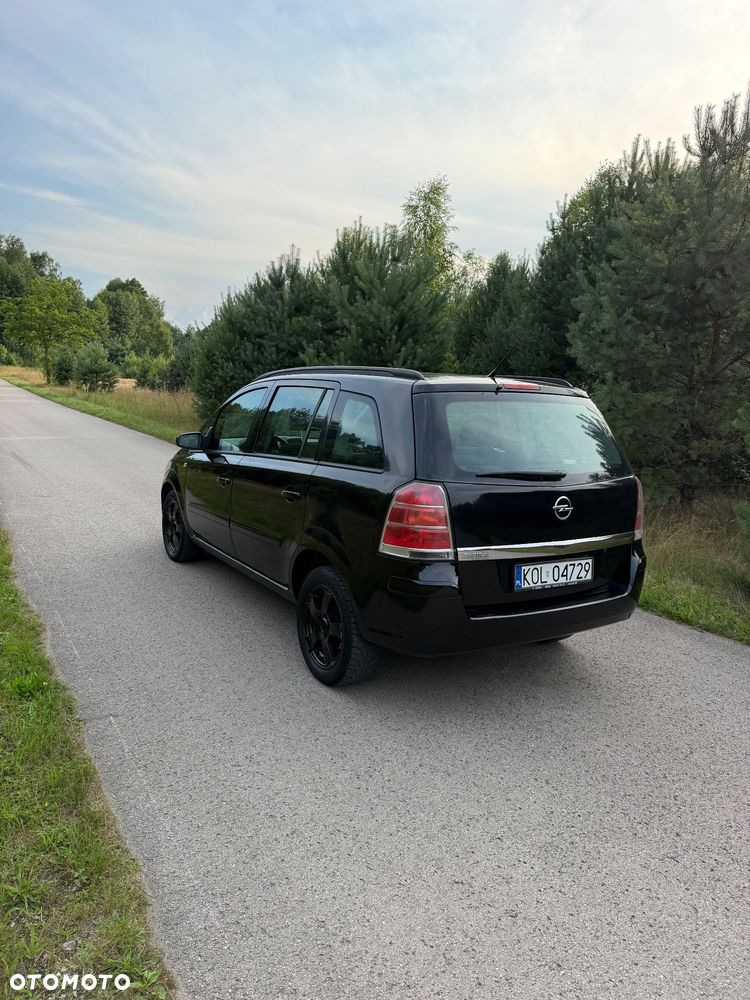 Opel Zafira 1.6 16V Comfort - 3