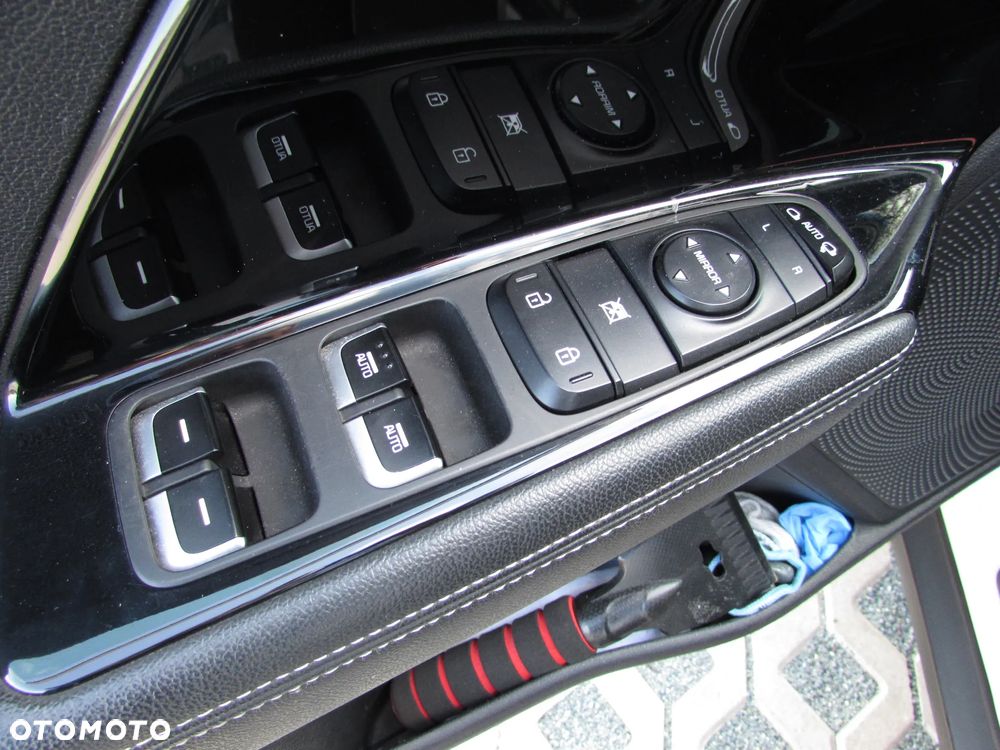 Kia Niro 1.6 GDI Hybrid XL - 17