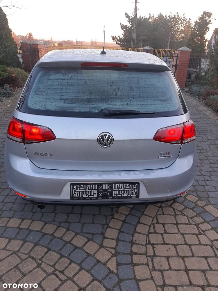 Volkswagen Golf 1.6 TDI BlueMotion Technology DSG Comfortline - 6