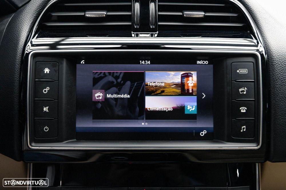 Jaguar XE 2.0 D Prestige Aut. - 35