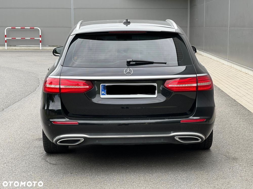 Mercedes-Benz Klasa E 200 d 9G-TRONIC Exclusive - 6