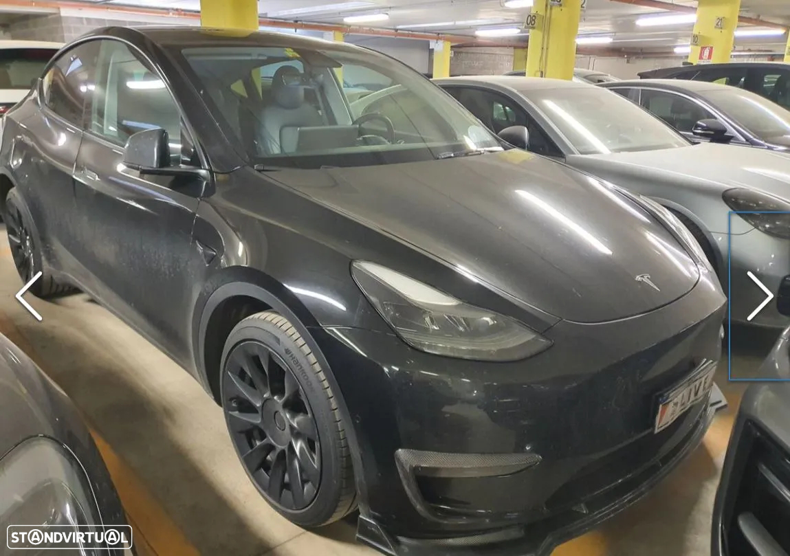 Tesla Model Y Long Range Dual Motor AWD - 4