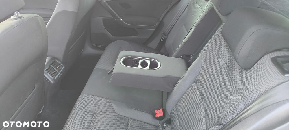 Volkswagen Golf 2.0 TDI SCR Highline - 19