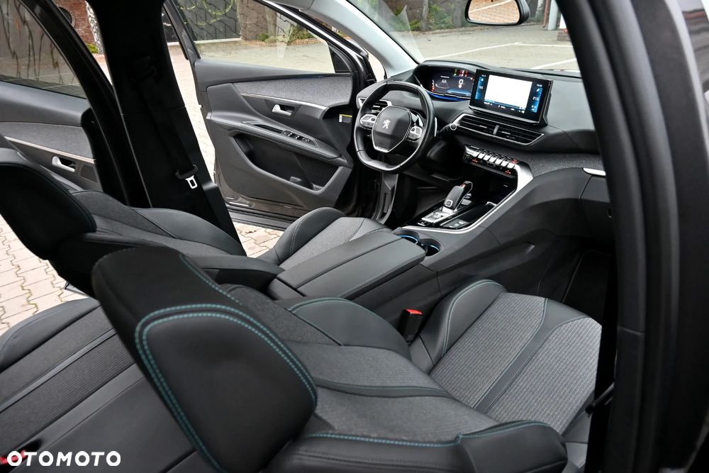 Peugeot 3008 BlueHDi 130 Stop & Start EAT8 Allure Pack - 24