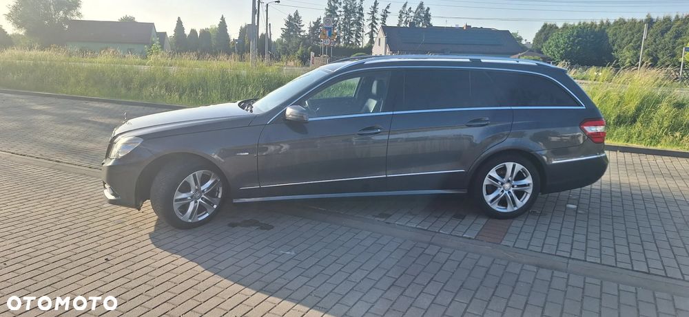 Mercedes-Benz Klasa E 350 CDI DPF BlueEFFICIENCY 7G-TRONIC Avantgarde - 4