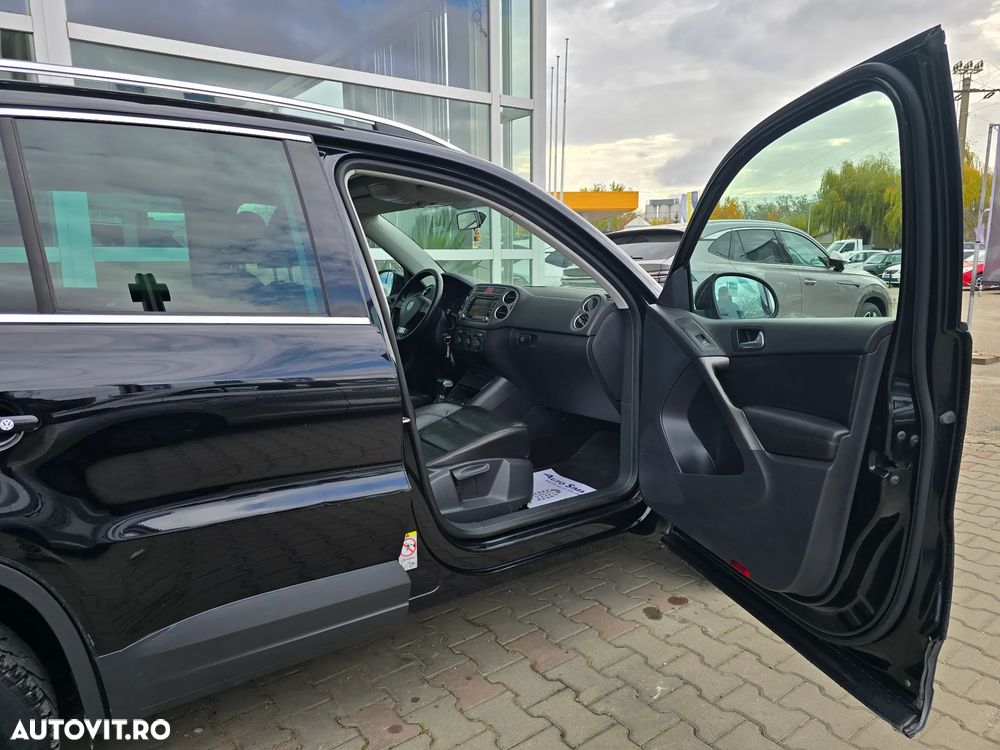 Volkswagen Tiguan - 9