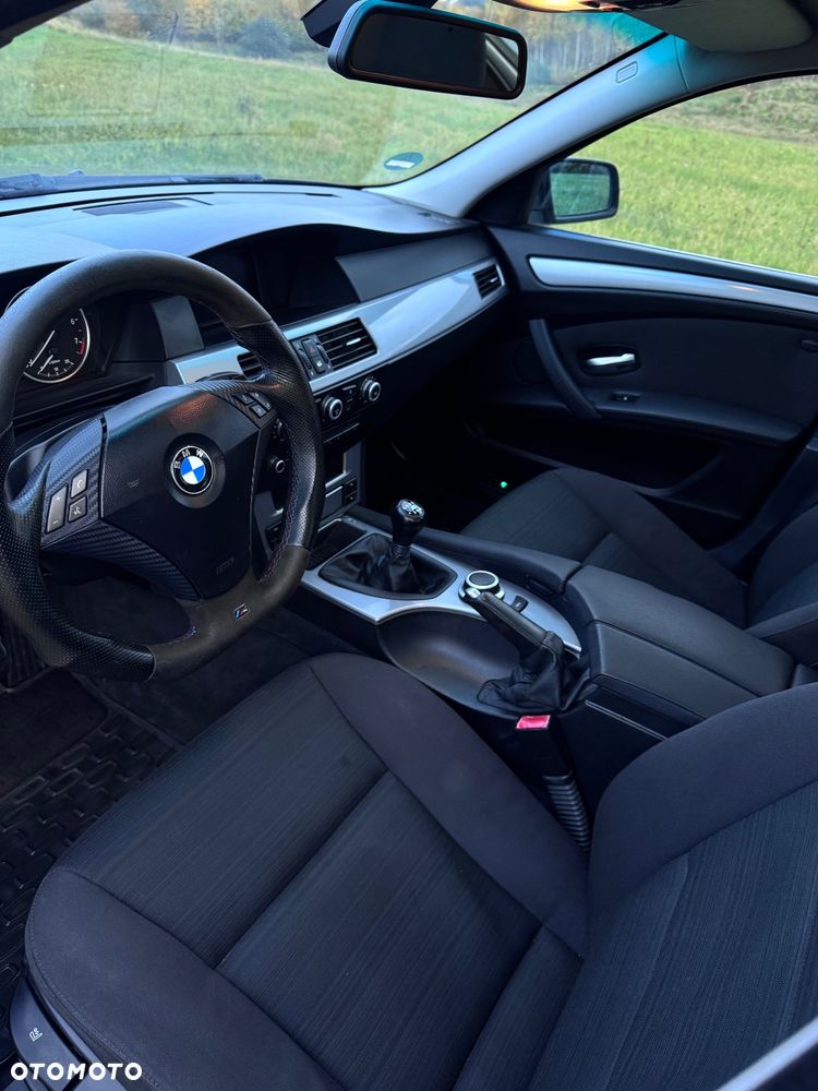BMW Seria 5 525i - 10