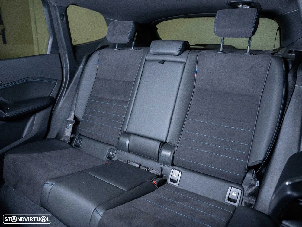 BMW iX1 eDrive20 Pack Desportivo M - 25