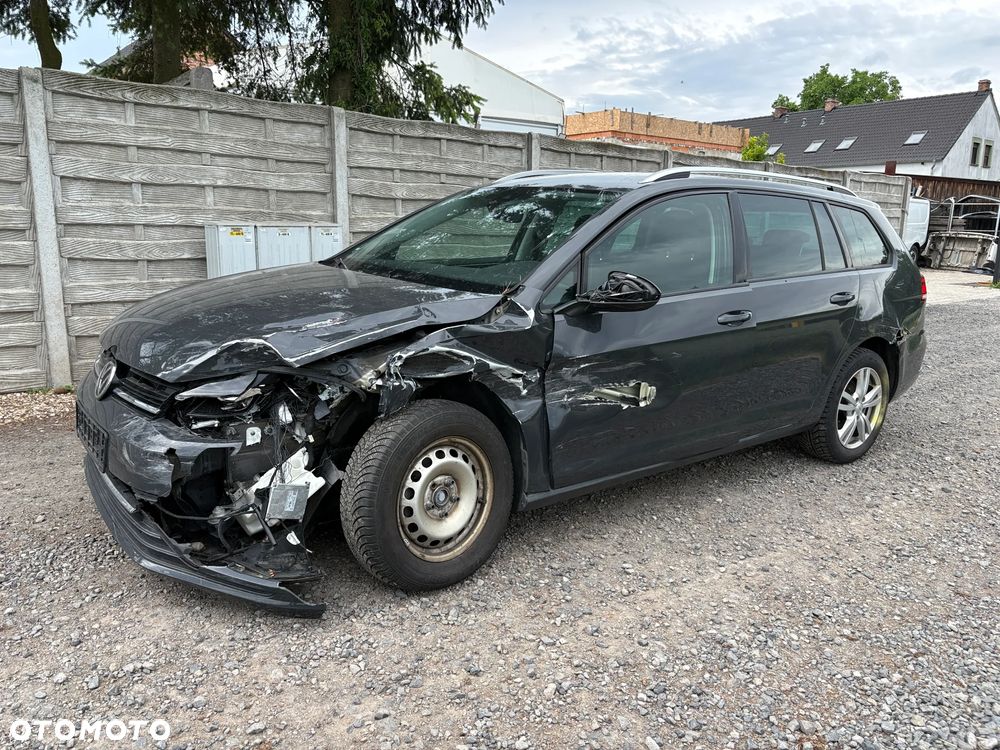 Volkswagen Golf 1.6 TDI Sound - 3