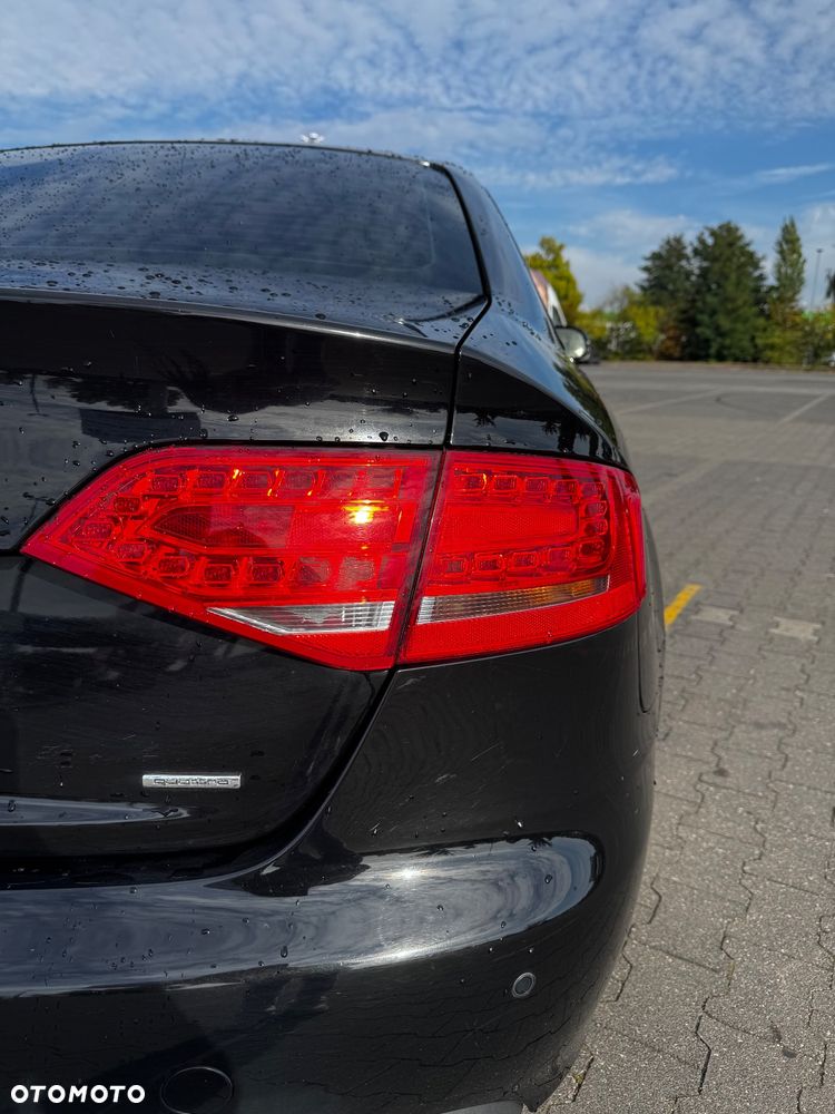 Audi A4 Limousine - 8