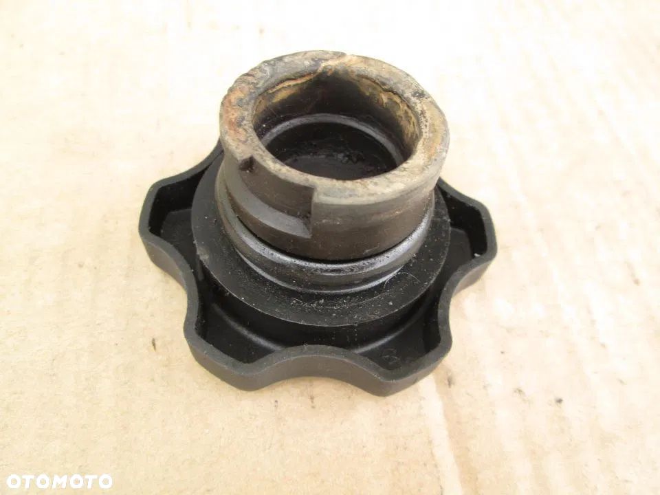 korek wlewu oleju chrysler m c sebring pacifica - 2
