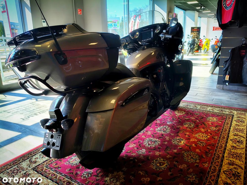 Indian Roadmaster - 5