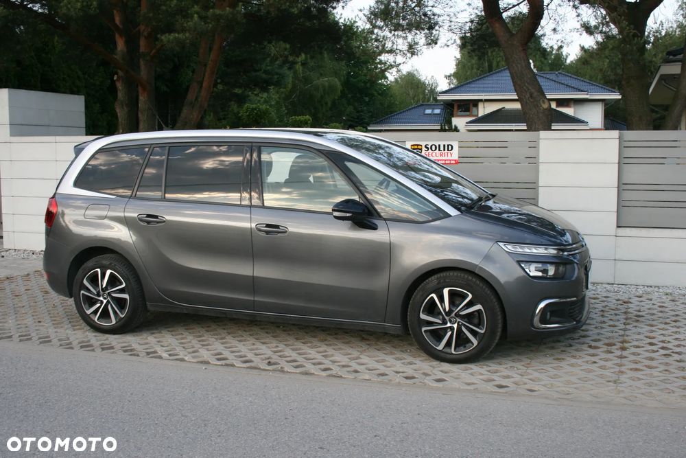 Kia Carens 1.6 GDI M 7os - 27
