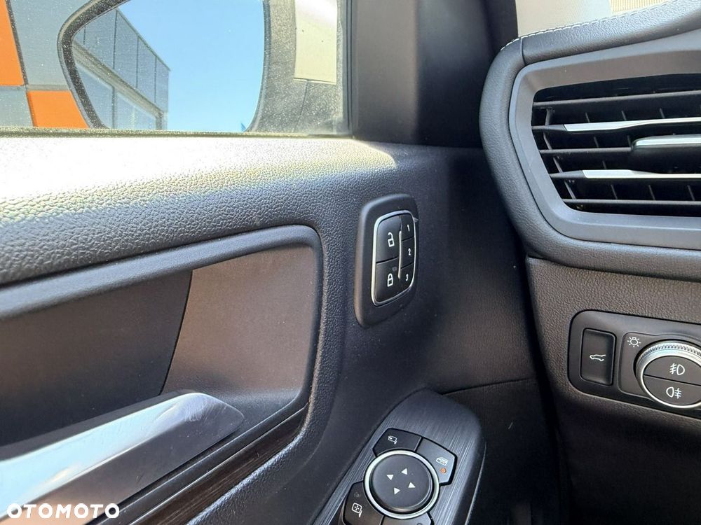 Ford Kuga 2.0 TDCi 4x2 Vignale - 23