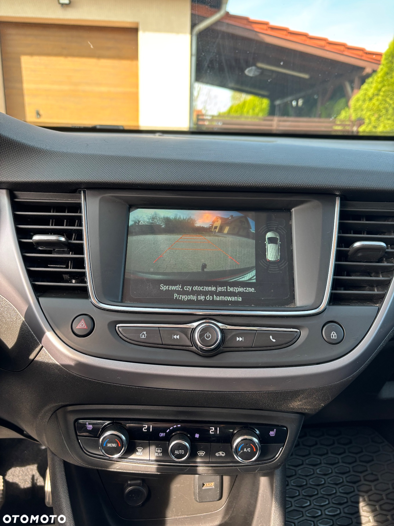 Opel Crossland X - 11