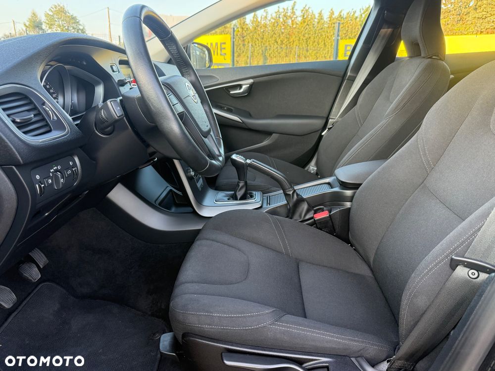 Volvo V40 - 20