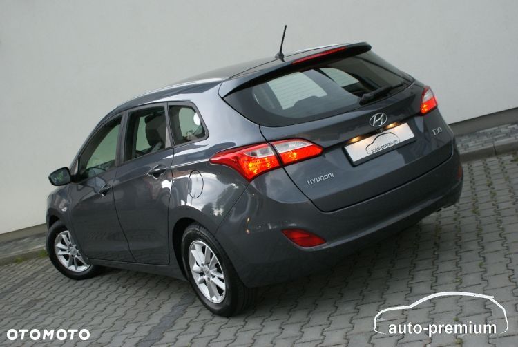 Hyundai i30 1.6 Premium - 38