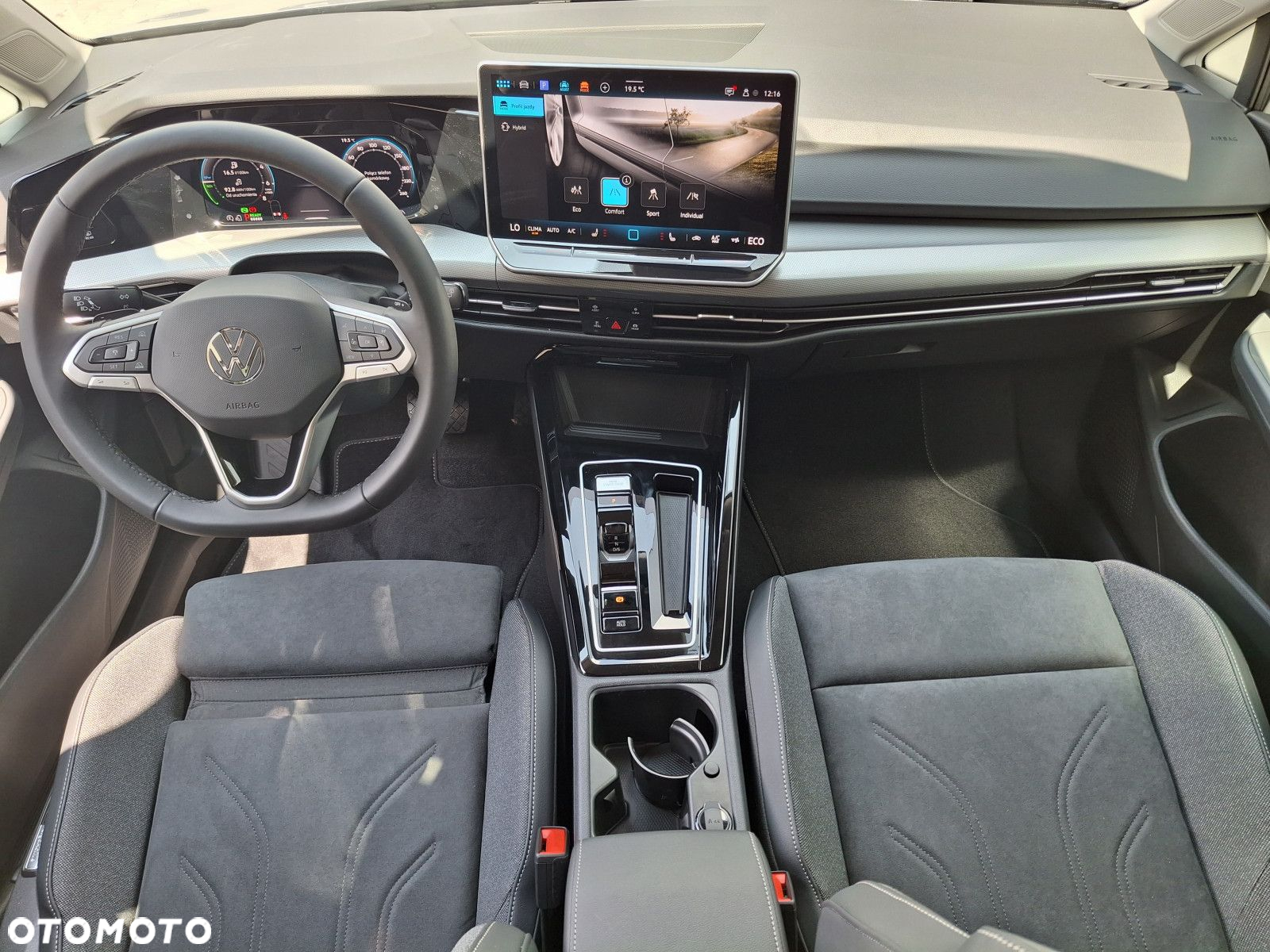 Volkswagen Golf - 14
