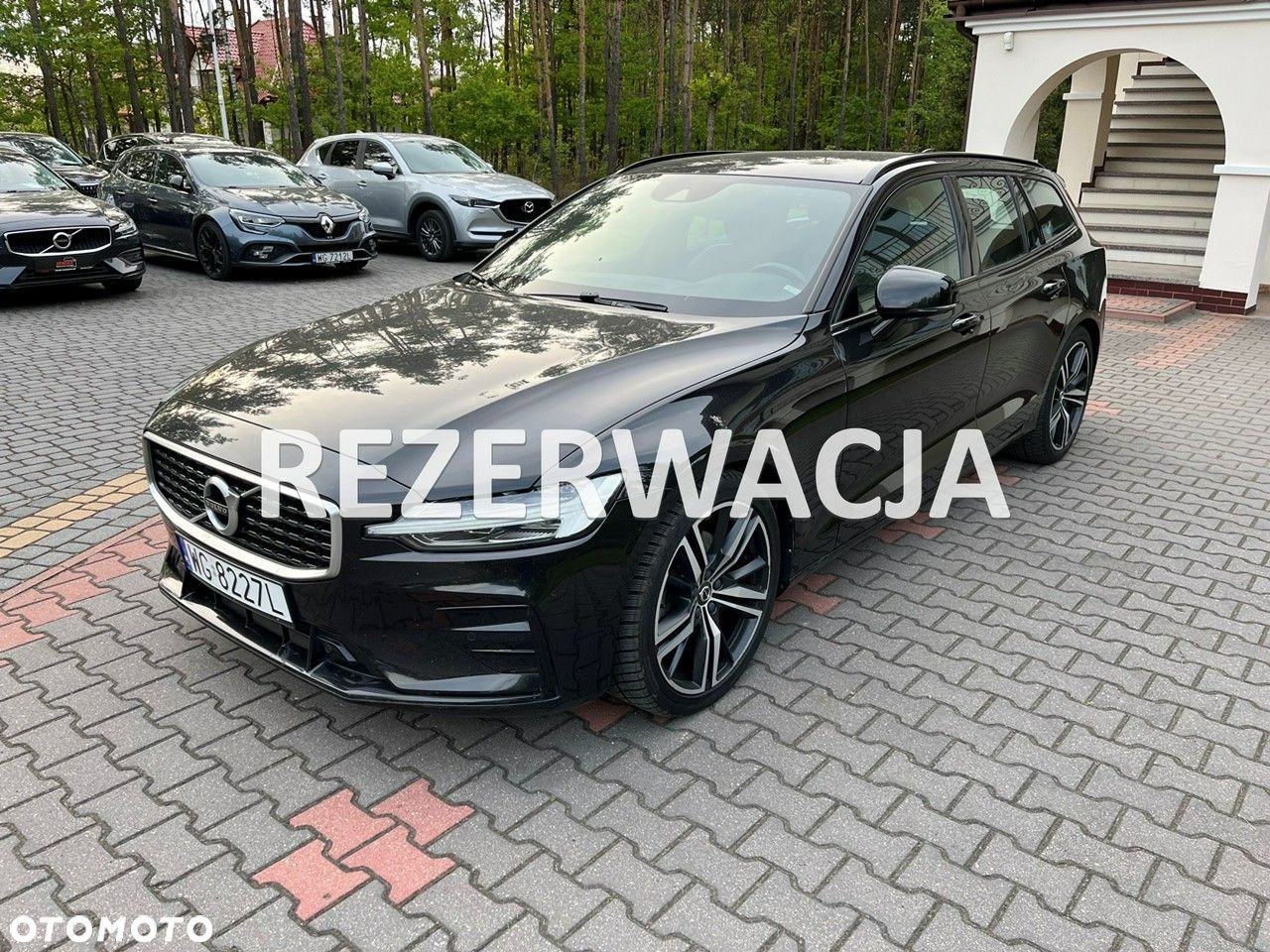 Volvo V60 T4 R-Design - 1