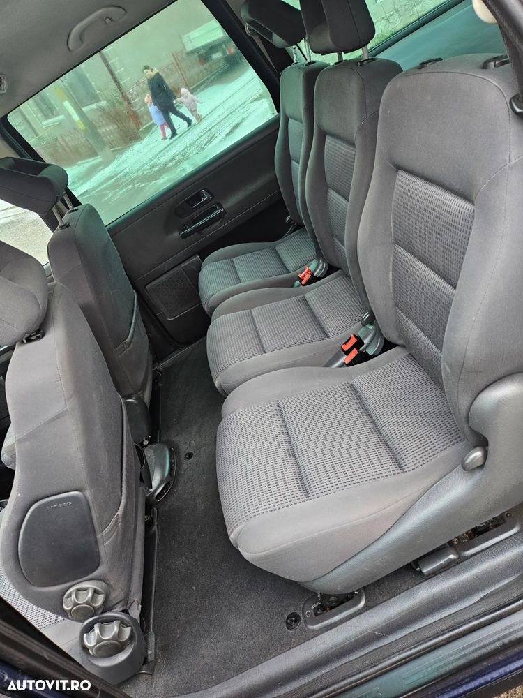 Volkswagen Sharan 1.9 TDI 4Motion Exclusive Edition - 11