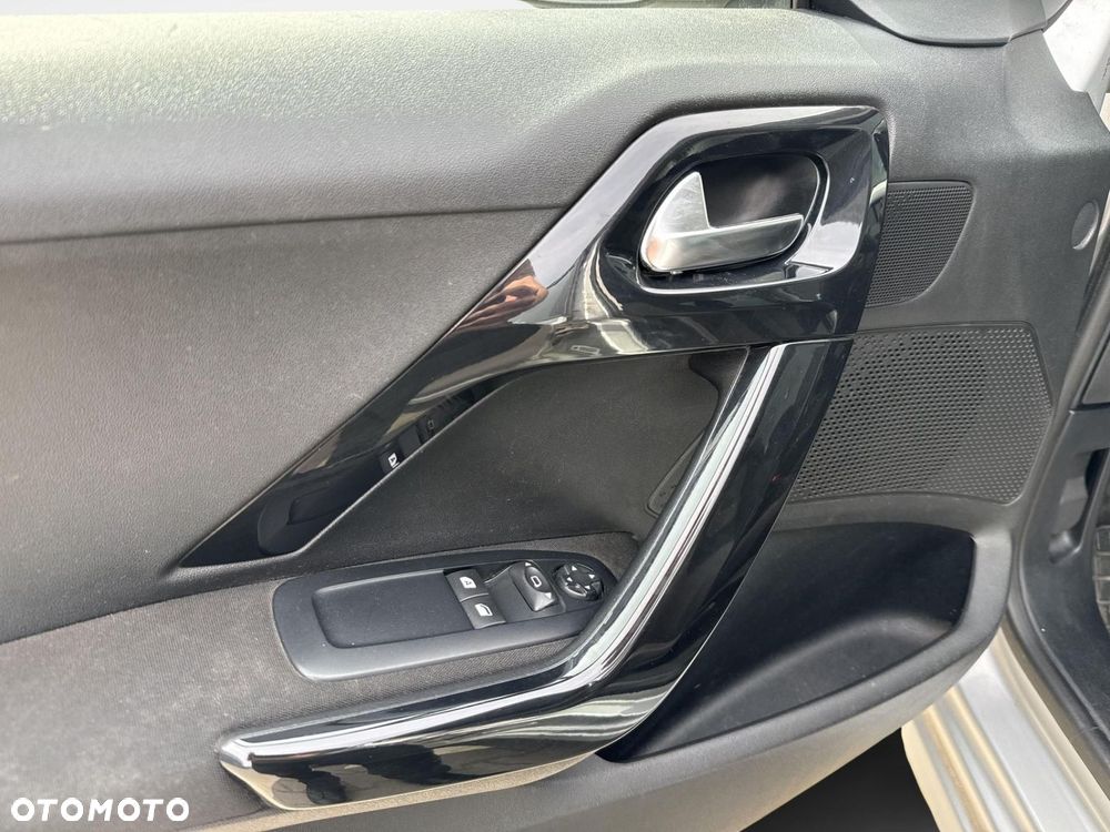 Peugeot 208 1.4 HDi Access - 10
