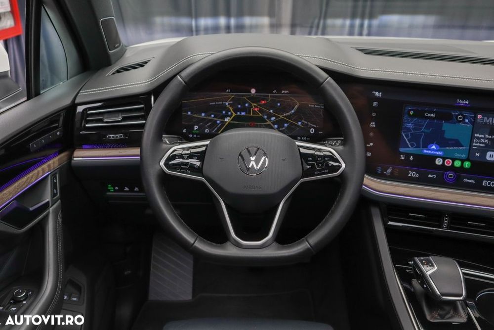 Volkswagen Touareg - 30