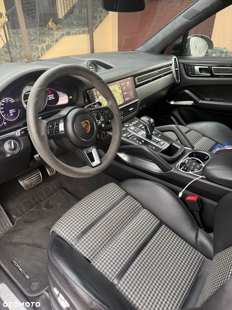 Porsche Cayenne Turbo S E-Hybrid Tiptronic S - 19