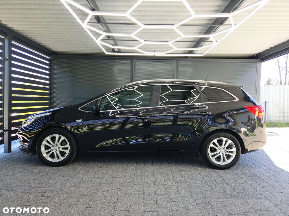 Kia Ceed 1.6 GDI Dream Team Edition - 11