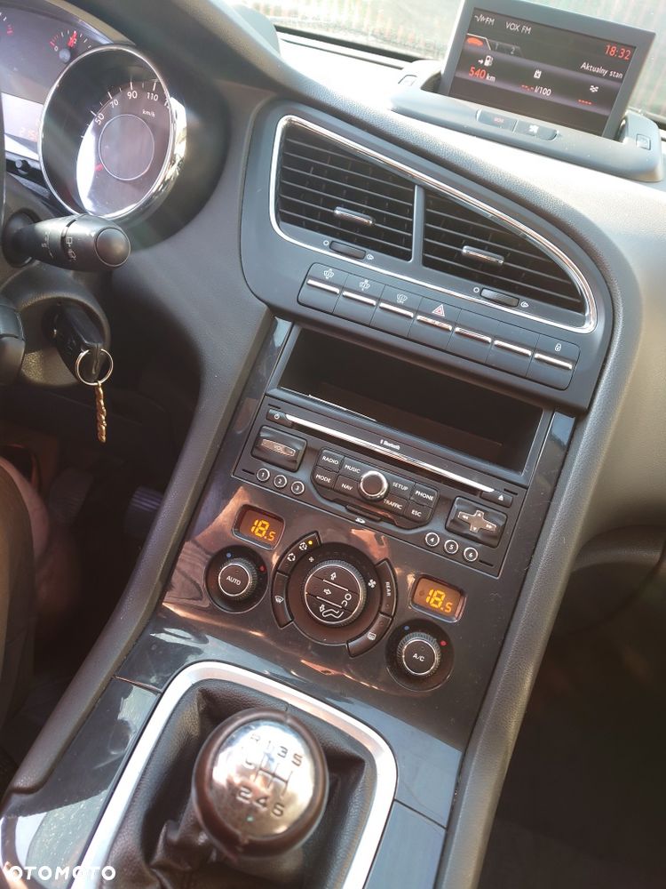 Peugeot 5008 - 6