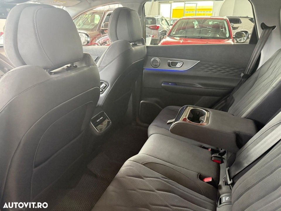 Chery Tiggo 8 - 7