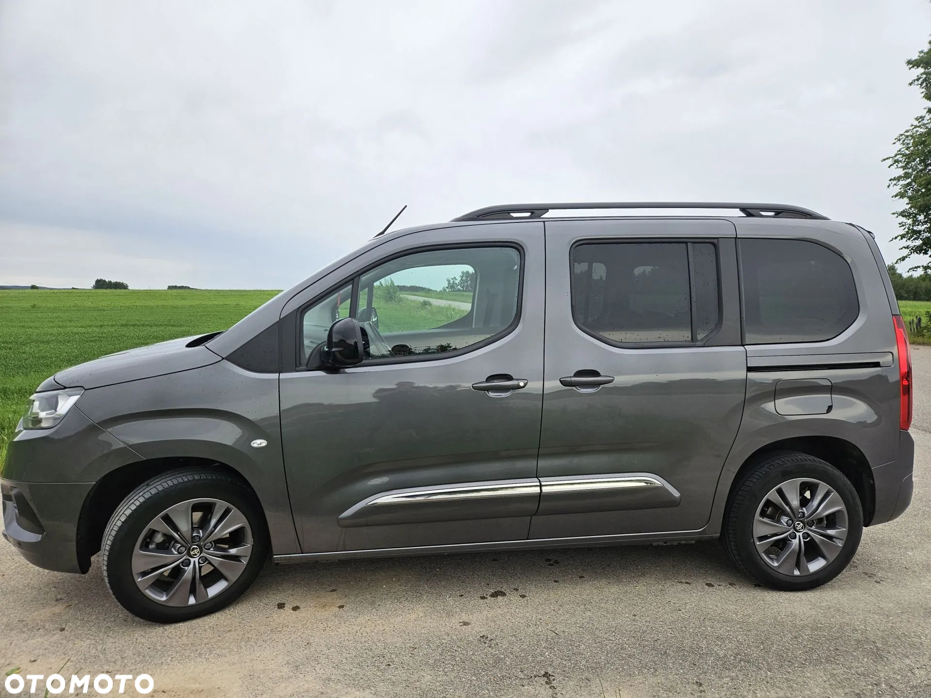 Toyota Proace City Verso 1.5 D-4D Family - 3