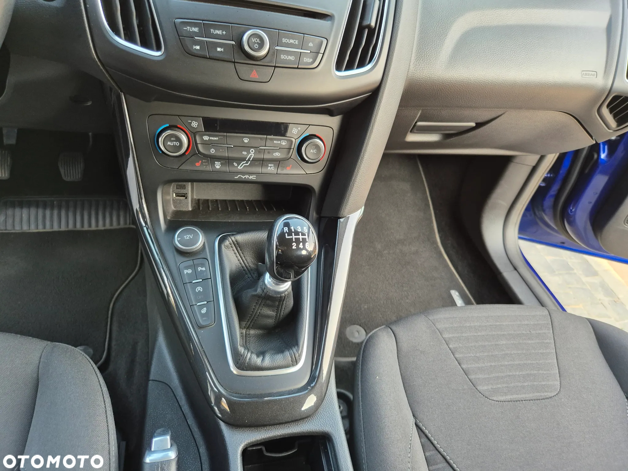 Ford Focus 1.0 EcoBoost Start-Stopp-System TITANIUM - 23