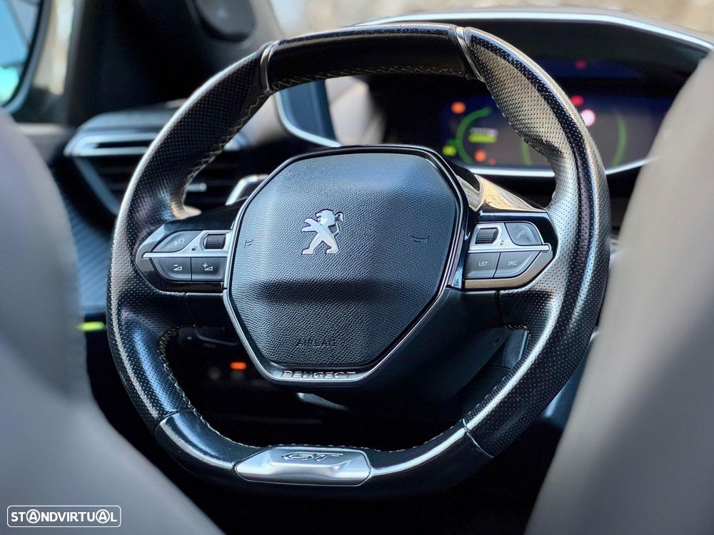 Peugeot 2008 PureTech 155 EAT8 GT - 40