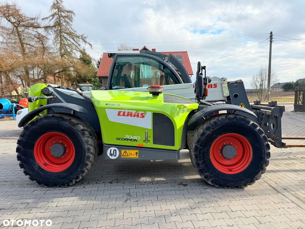 Claas Scorpion 7040 Varipower - 4