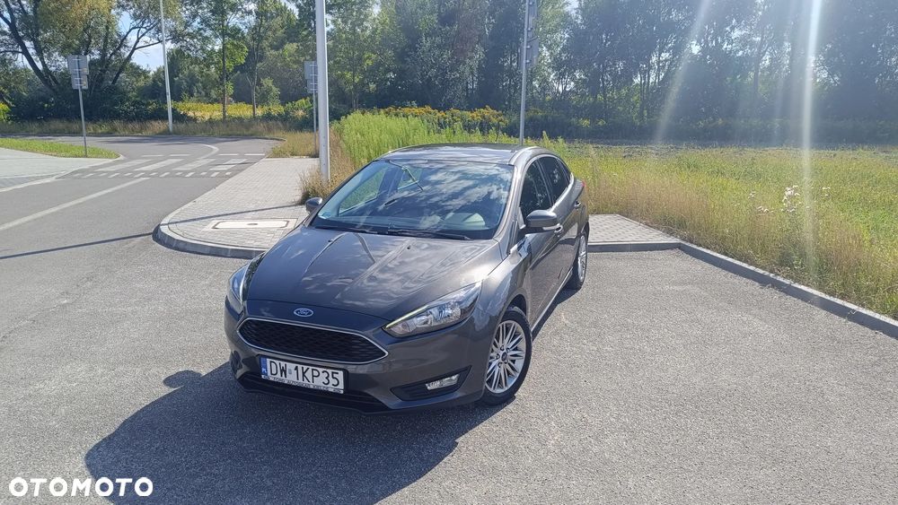 Ford Focus 1.5 EcoBoost SYNC Edition ASS - 2