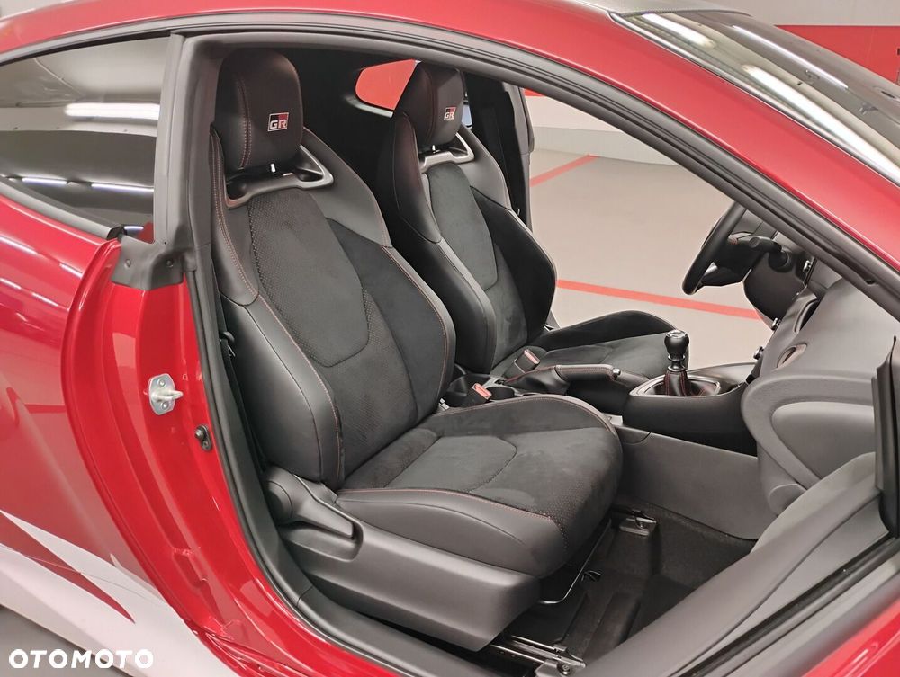 Toyota Yaris - 18