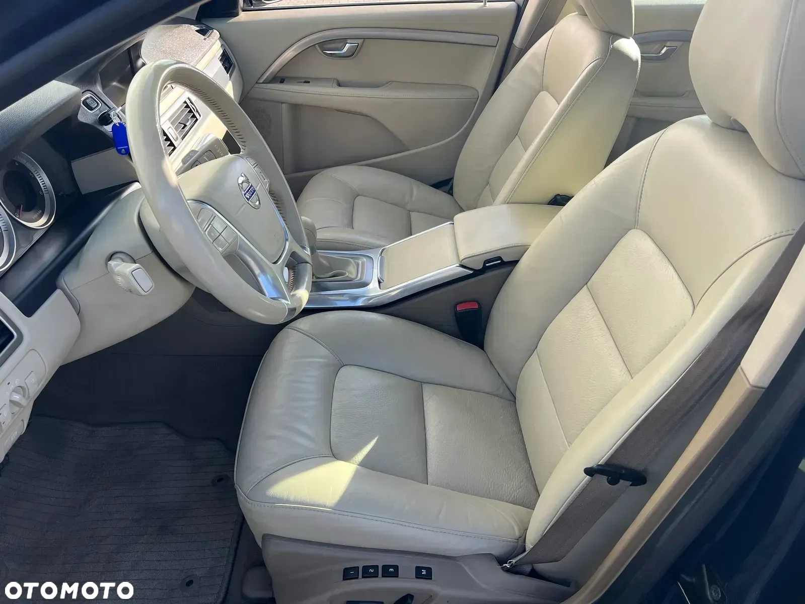 Volvo V70 D5 Summum - 22