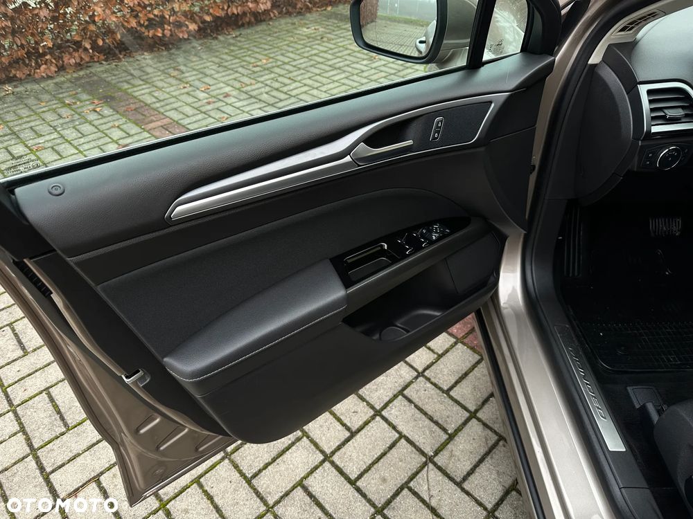 Ford Mondeo 2.0 TDCi STart-Stopp PowerShift-Aut Titanium - 28