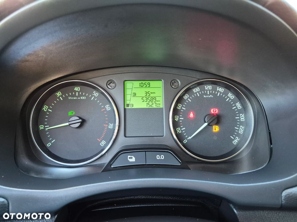 Skoda Fabia - 25