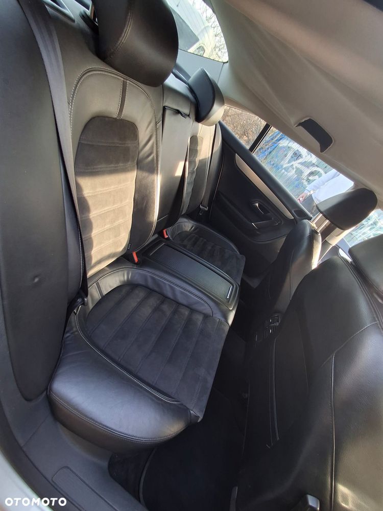 Volkswagen Passat 1.8 TSI Sportline - 2
